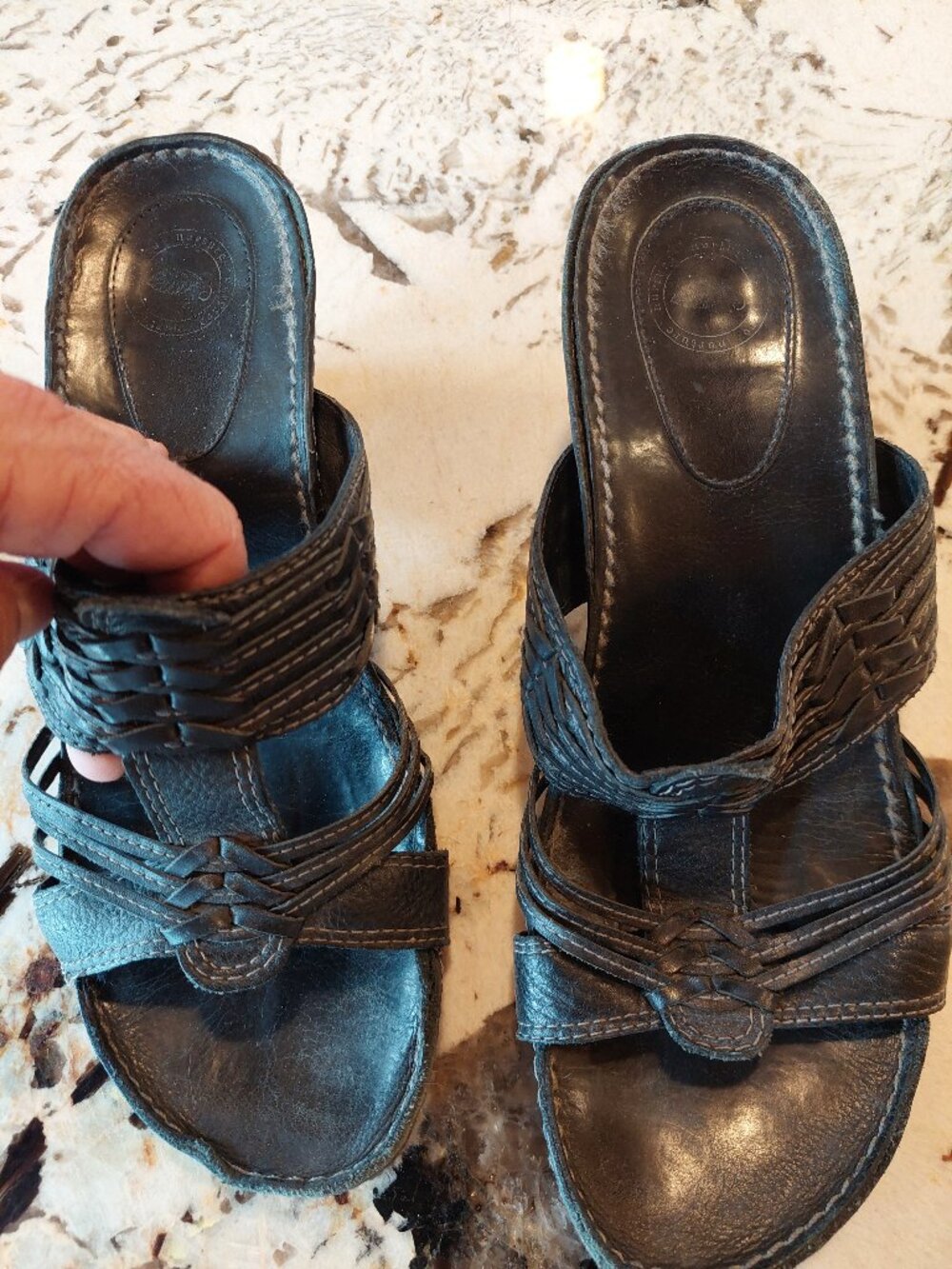 Nurture black leather heeled sandal size 10